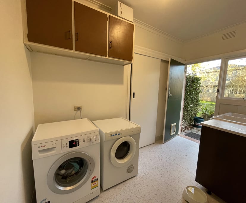 Room for Rent in Mont Albert, Melbourne 260, Unfu...