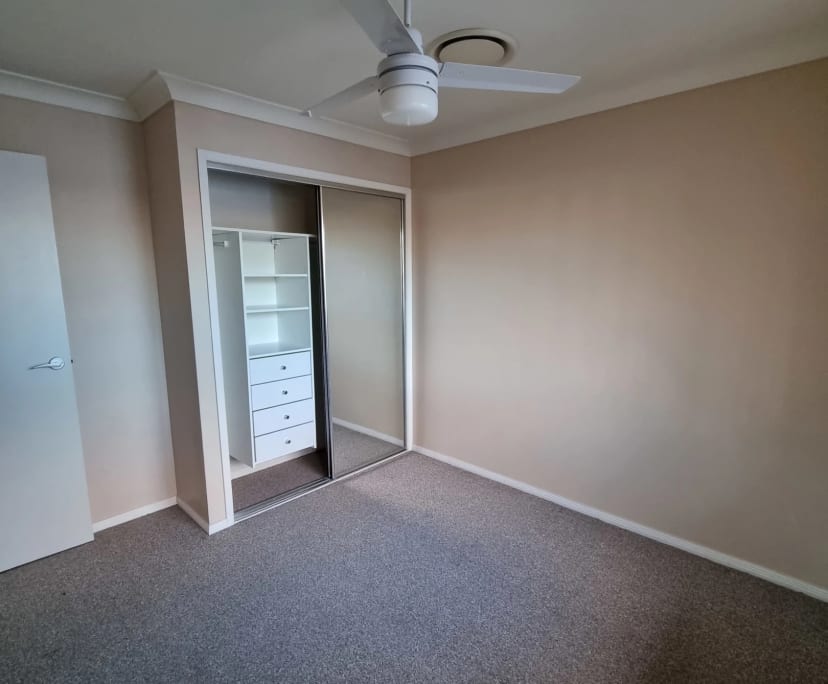 Room in a share house