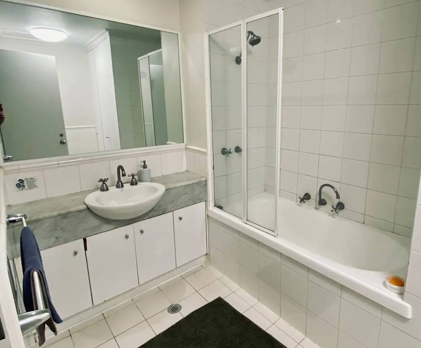 $350, Flatshare, 3 bathrooms, South Yarra VIC 3141