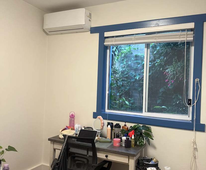 Furnished room with own bathroom