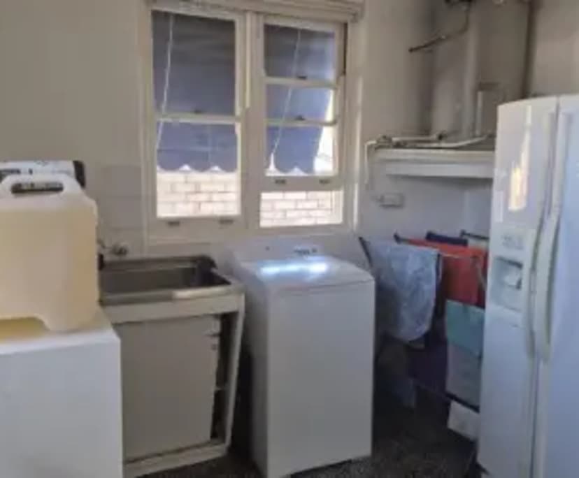 $325, Share-house, 6 bathrooms, Attadale WA 6156