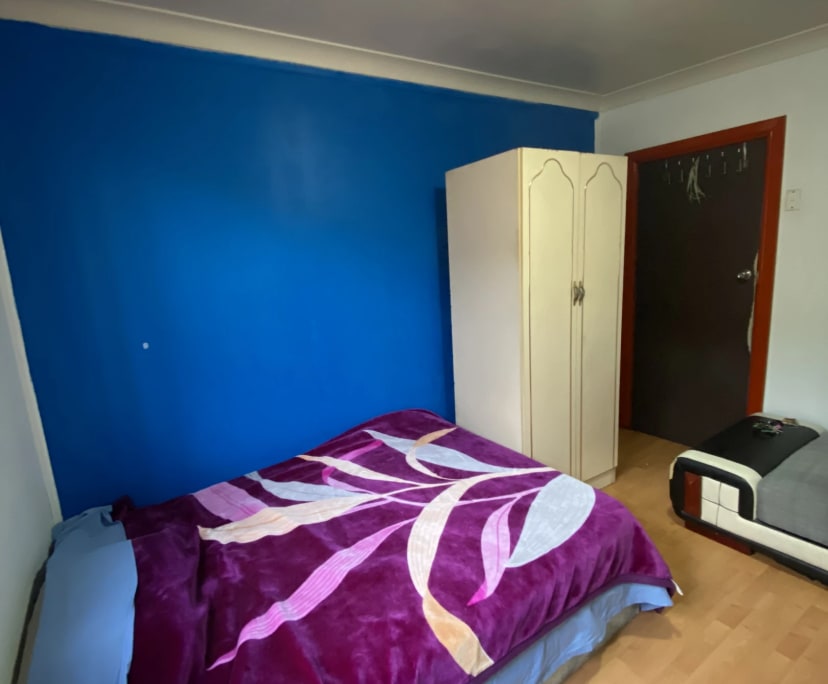 Room for Rent in Fairfield, Sydney 220, Furnished...