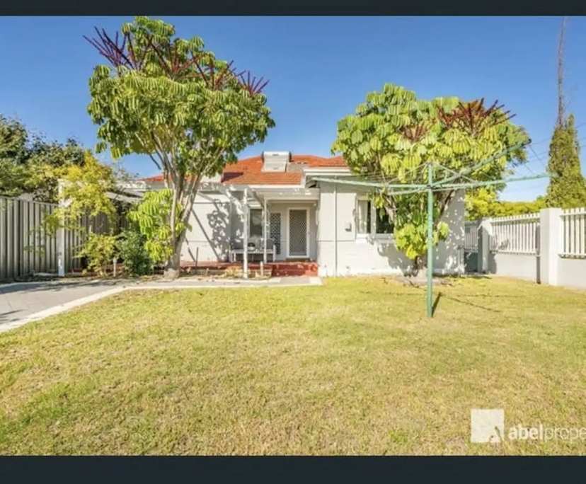 Room in a share house