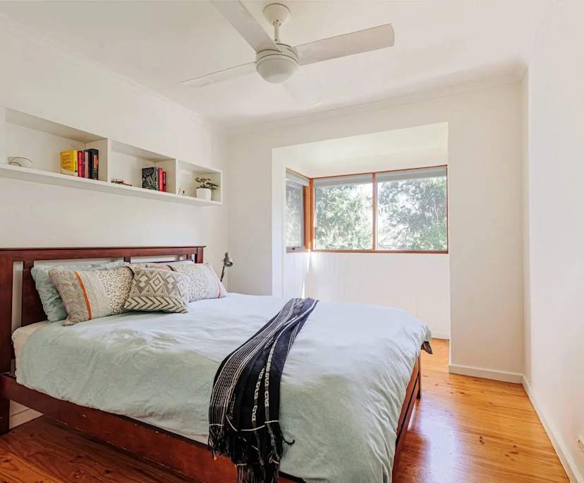 Room in a share house