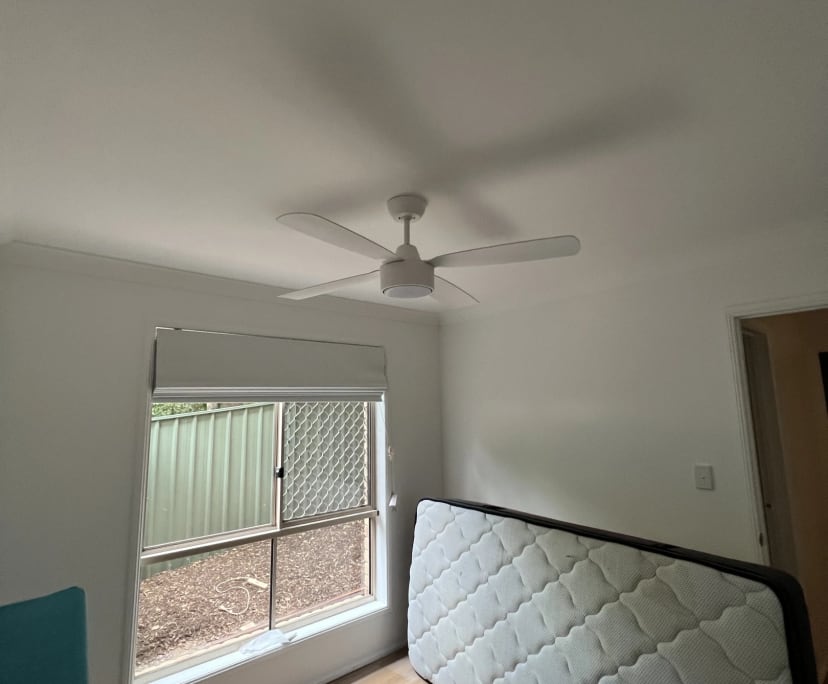 Room for Rent in Chapel Hill, Brisbane 250, Furni...