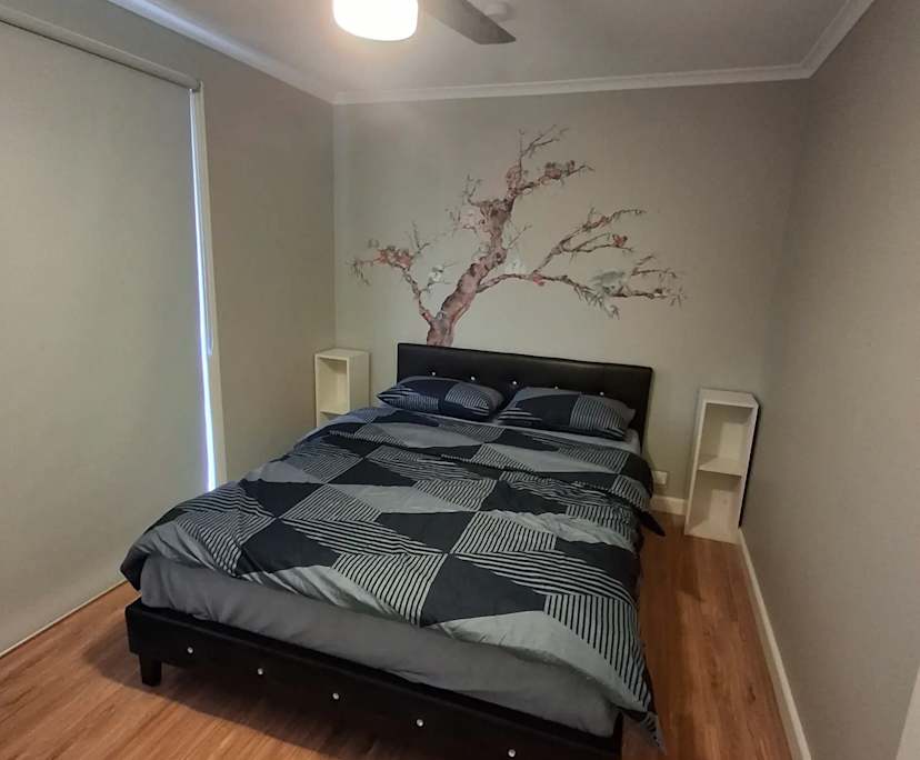 Room in a share house