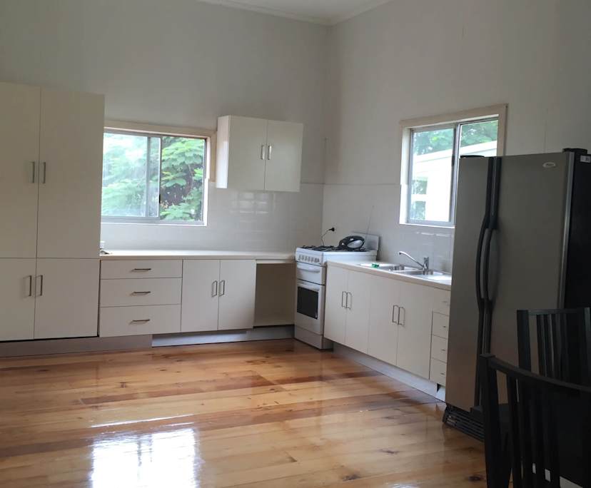 $260, Share-house, 3 bathrooms, Greenslopes QLD 4120