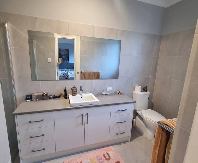 Furnished room with ensuite in a share house