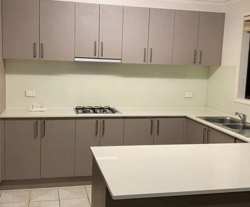 Unfurnished room in a share house