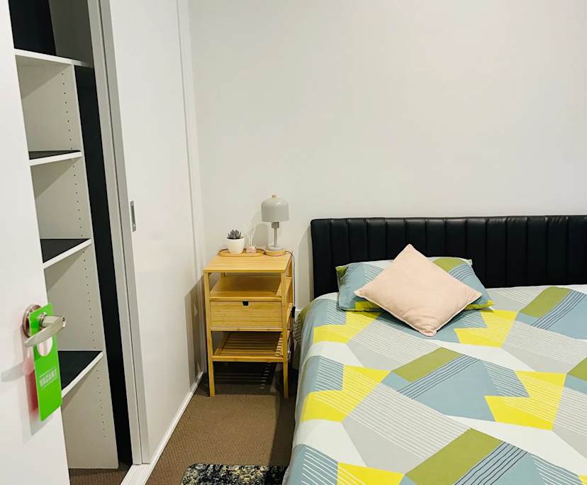 Room in a share house