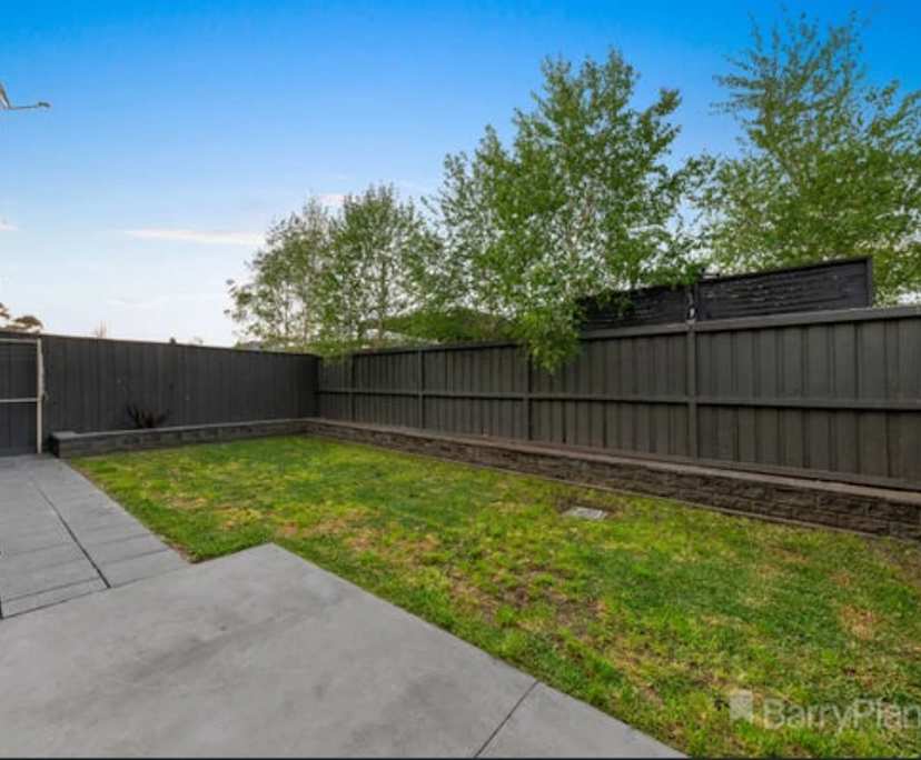 $305, Share-house, 3 bathrooms, Officer VIC 3809