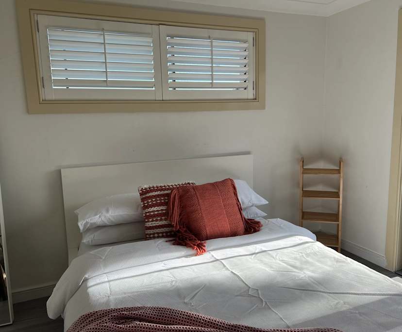$400, Share-house, 3 bathrooms, Runaway Bay QLD 4216