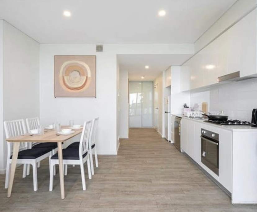 $795, Whole-property, 2 bathrooms, Warwick Farm NSW 2170