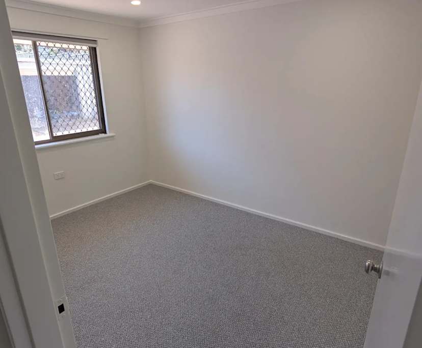 $800, Whole-property, 3 bathrooms, Hamilton Hill WA 6163