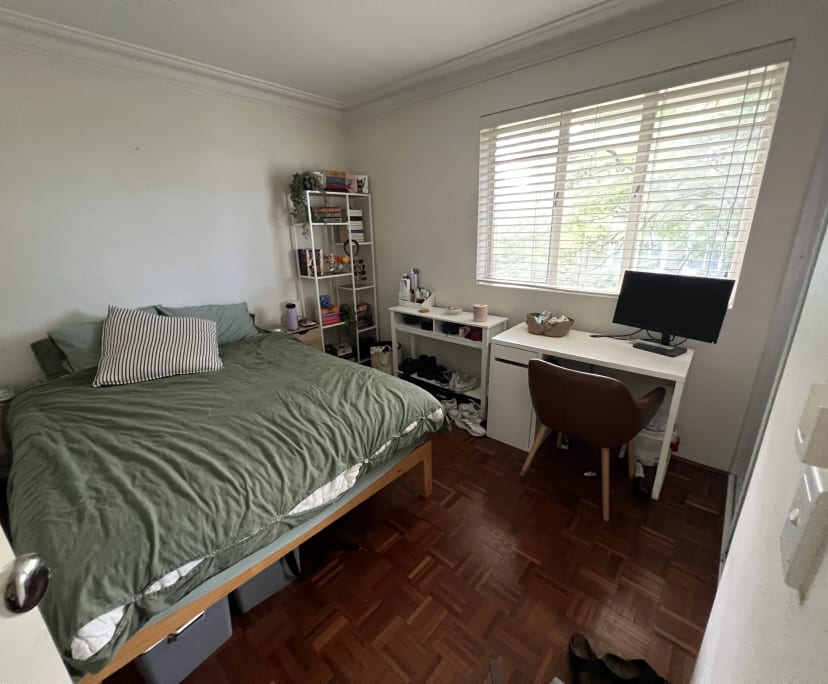 Furnished room in a flatshare