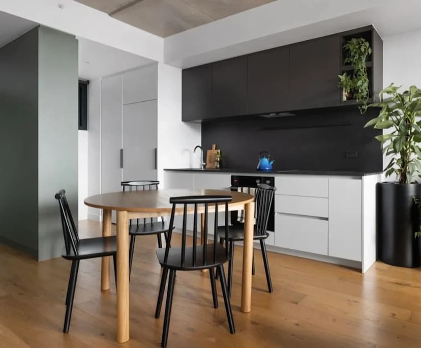 Unfurnished room in a flatshare