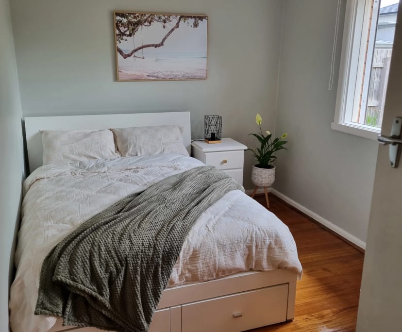 Furnished room in a share house