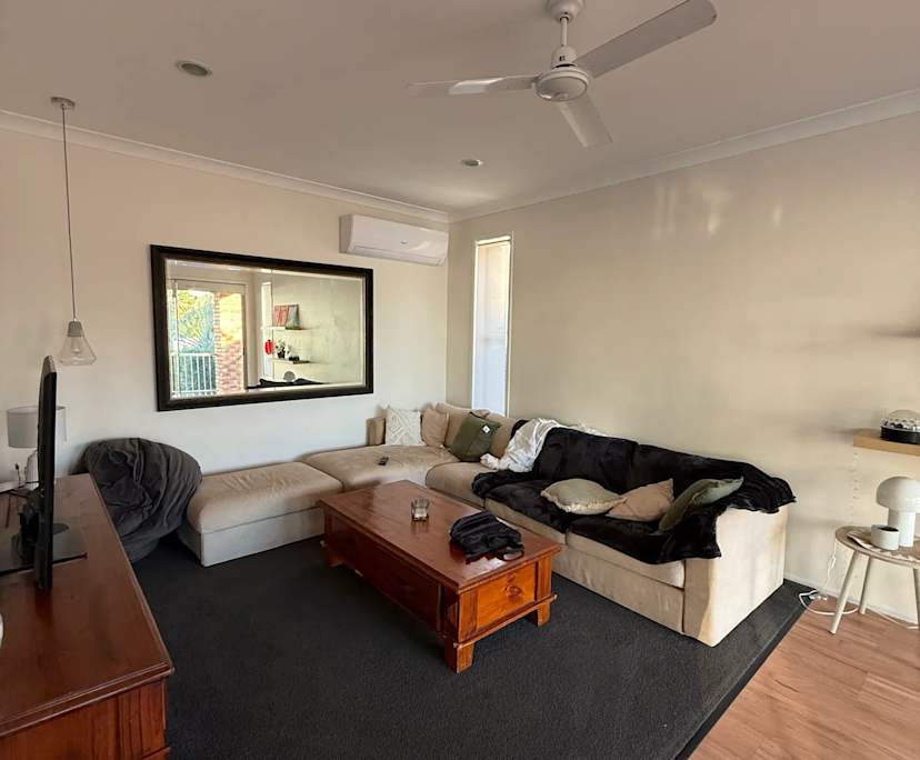 $320, Share-house, 5 bathrooms, Burleigh Heads QLD 4220