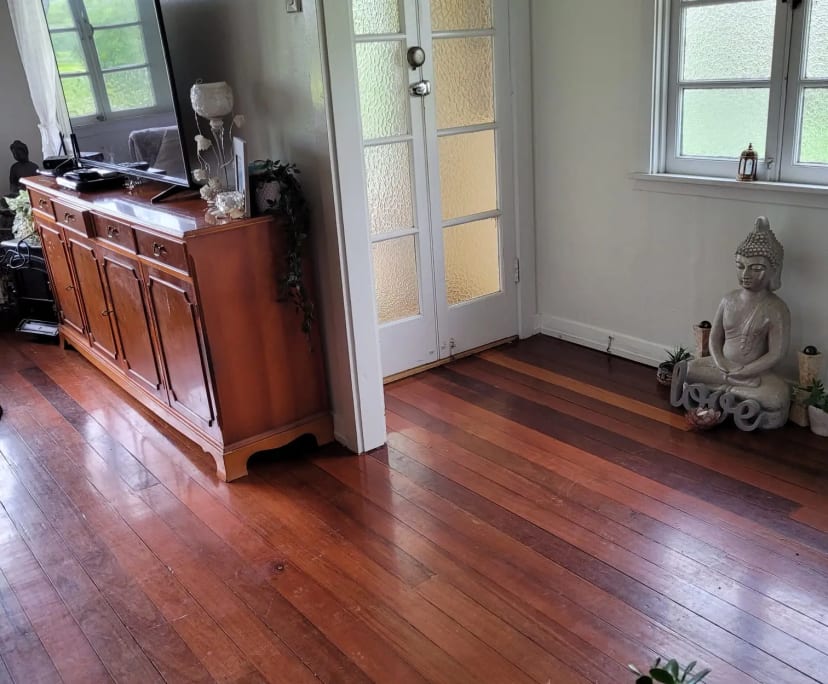 $300, Share-house, 3 bathrooms, Indooroopilly QLD 4068