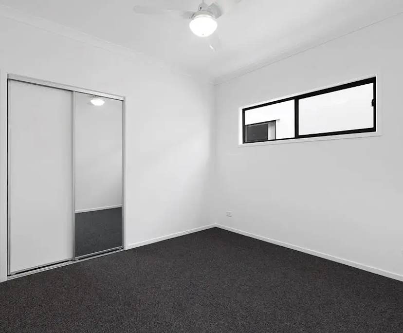 Unfurnished room in a share house