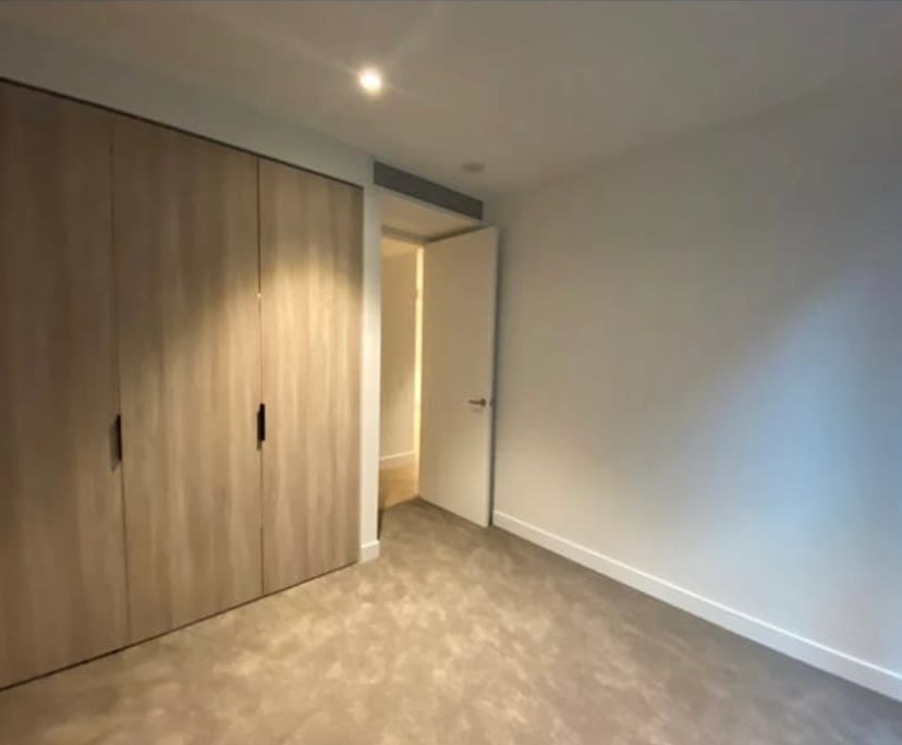 $375, Flatshare, 2 bathrooms, South Yarra VIC 3141