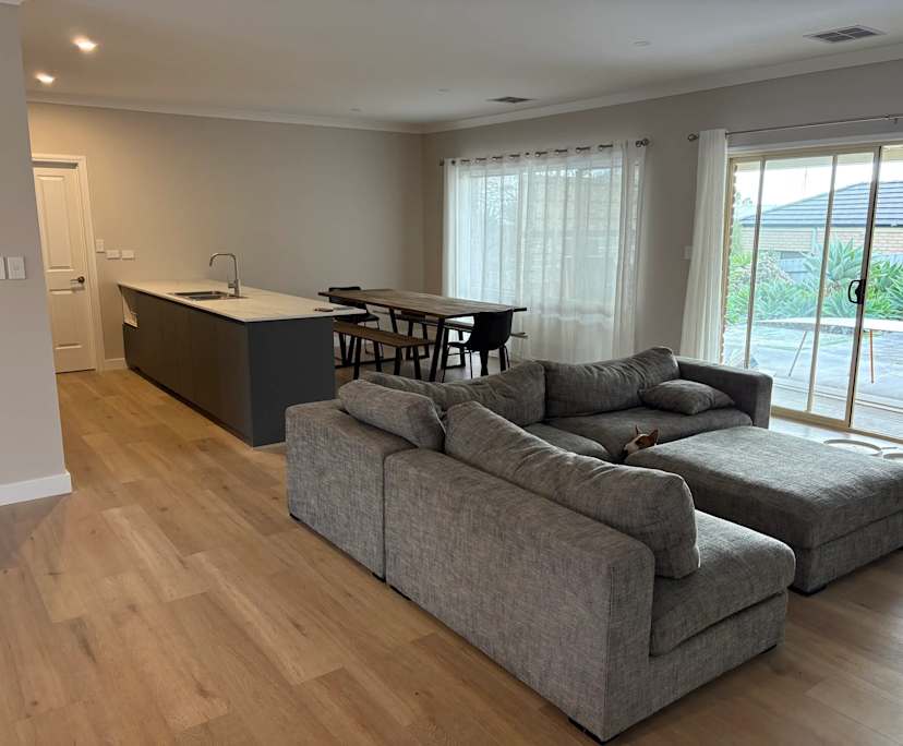 Unfurnished room in a share house