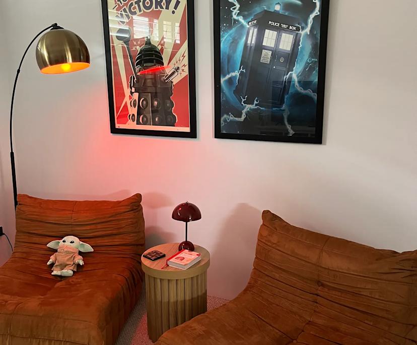 Furnished room in a share house