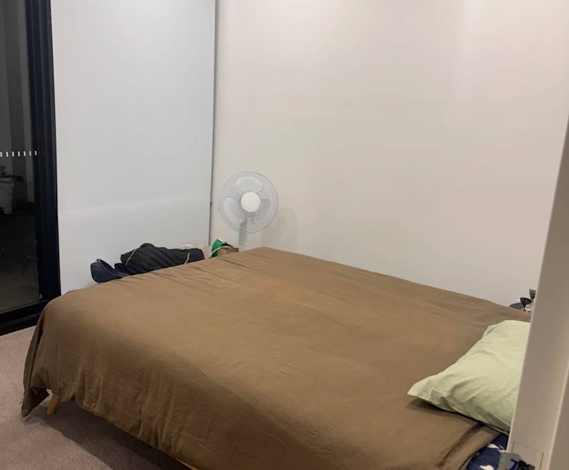 Unfurnished room with own bathroom