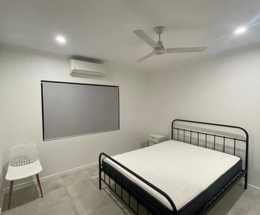 Furnished room in a share house