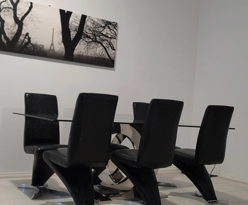 Room in a share house