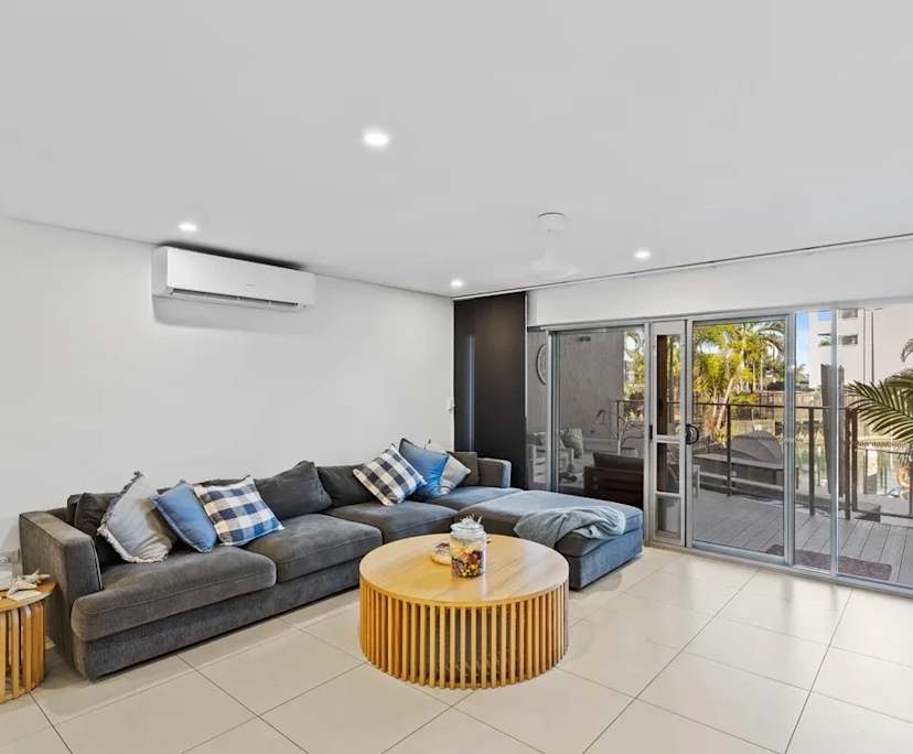 Unfurnished room in a share house
