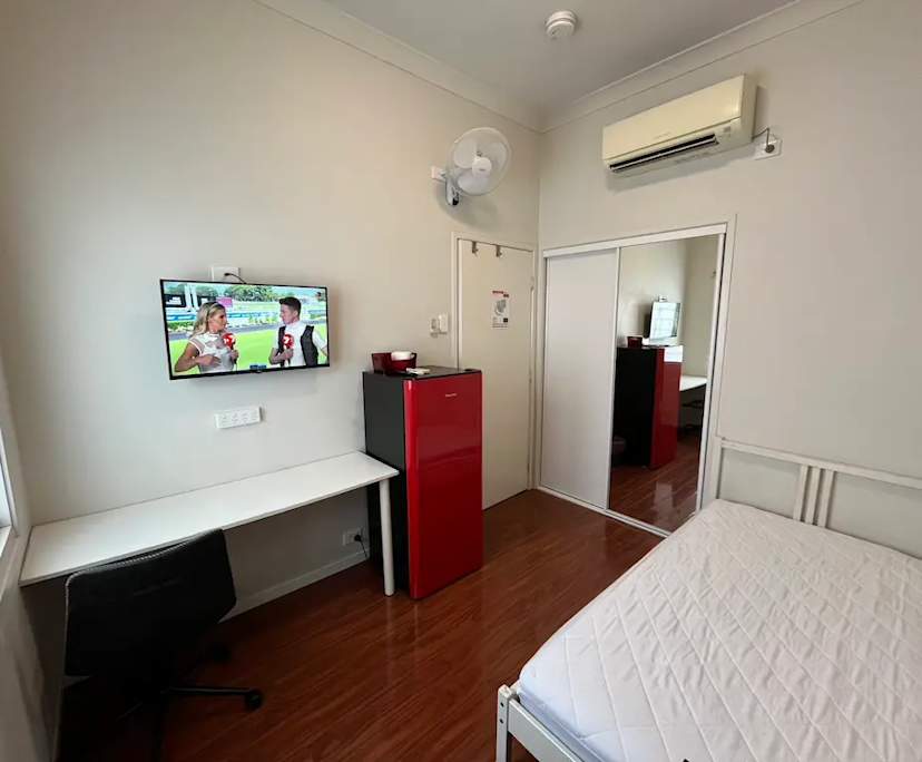 $360, Share-house, 4 bathrooms, Spring Hill QLD 4000