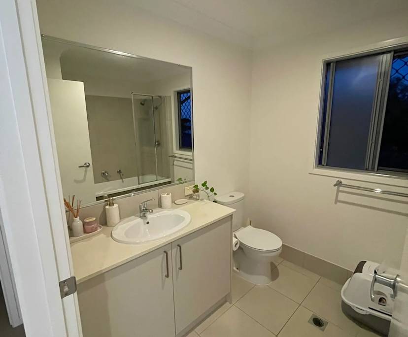 Furnished room with own bathroom