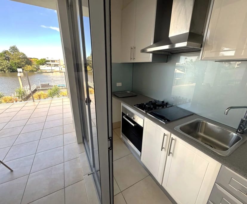 $600, Share-house, 6 bathrooms, Benowa QLD 4217