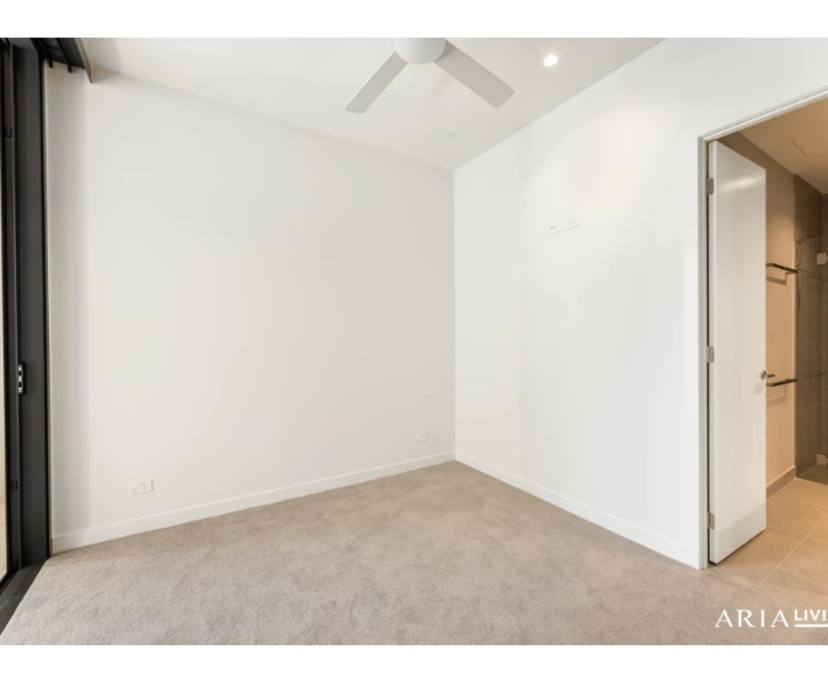 $490, Flatshare, 2 bathrooms, South Brisbane QLD 4101