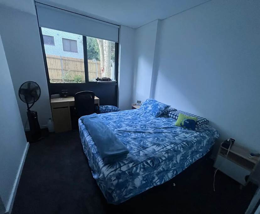 Furnished room in a flatshare