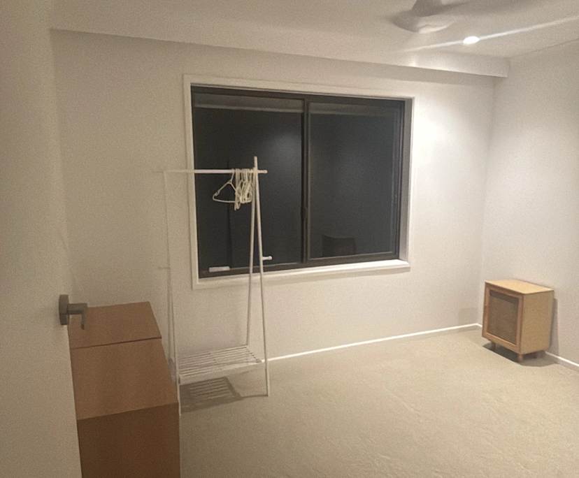 Room in a share house