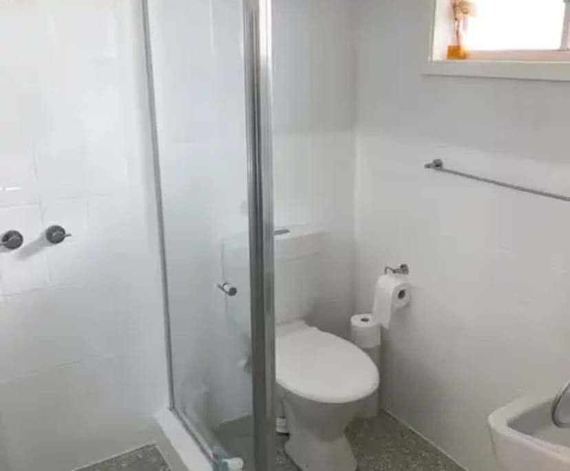 $490, Share-house, 4 bathrooms, Cremorne NSW 2090