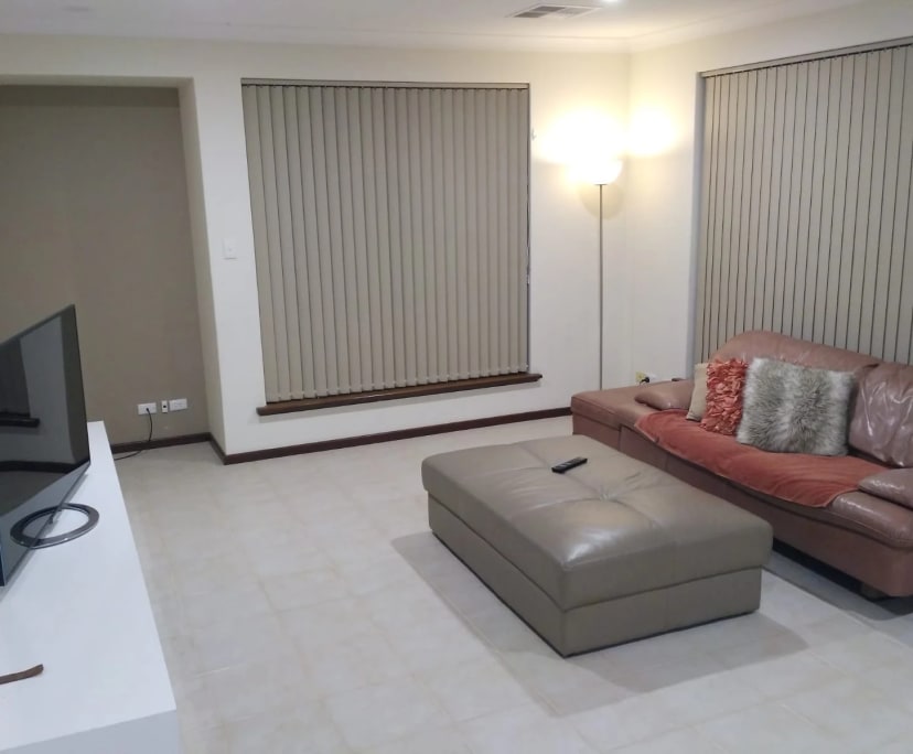 Room in a share house