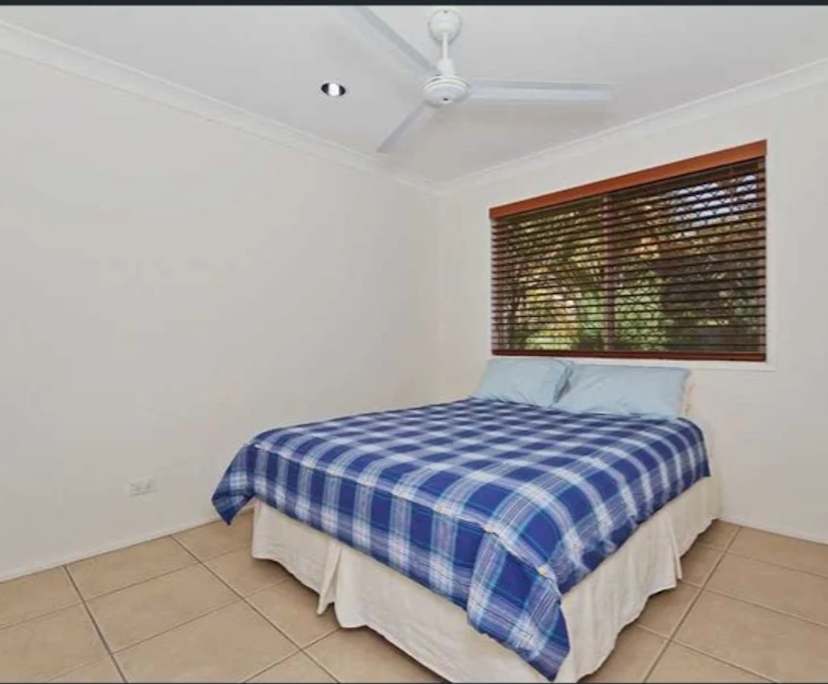 $300, Share-house, 3 bathrooms, Oxenford QLD 4210