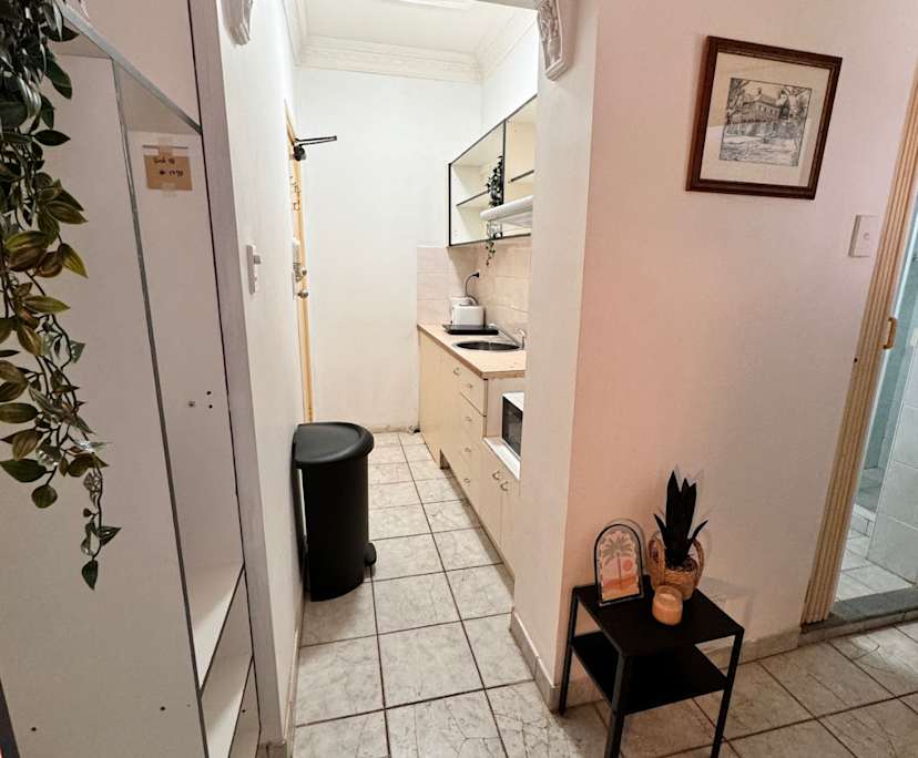 $400, Studio, 1 bathroom, Enmore NSW 2042