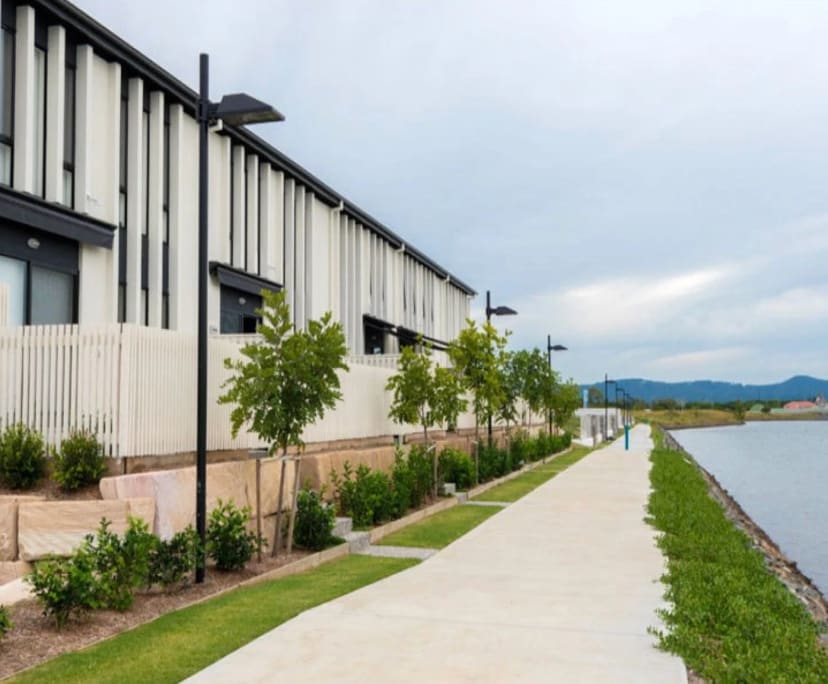 $340, Share-house, 3 bathrooms, Hope Island QLD 4212