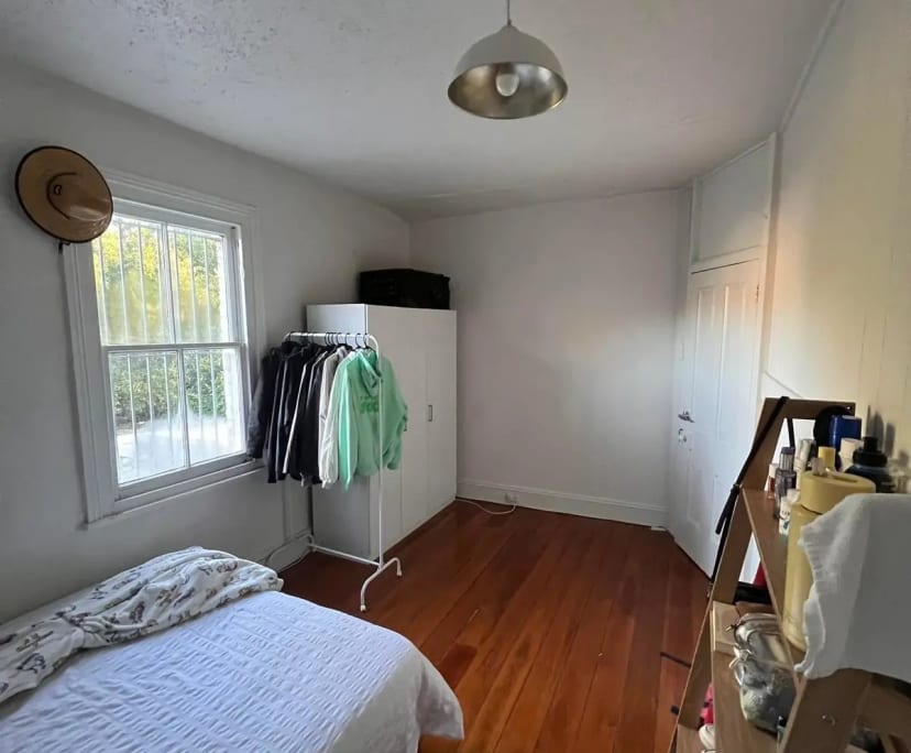 $300, Share-house, 3 bathrooms, Alexandria NSW 2015