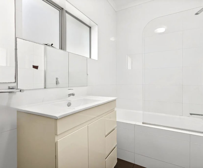 $235, Student-accommodation, 3 bathrooms, Marrickville NSW 2204
