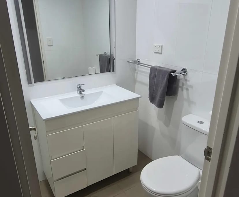 $350, Flatshare, 2 bathrooms, Wollongong NSW 2500