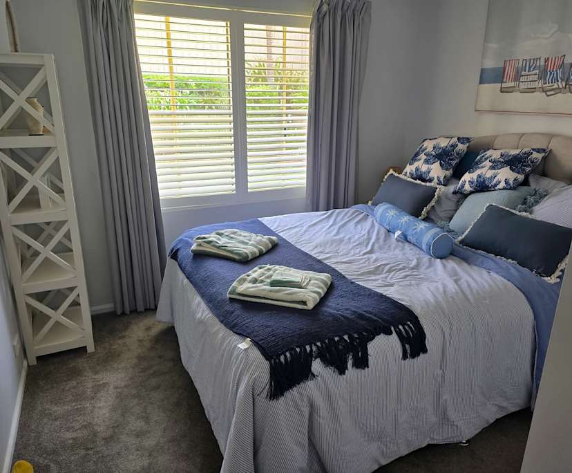 $275, Homestay, 3 bathrooms, Happy Valley SA 5159