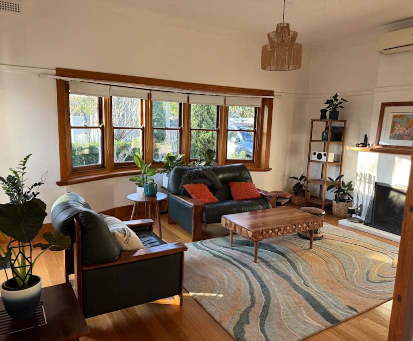 Furnished room with own bathroom