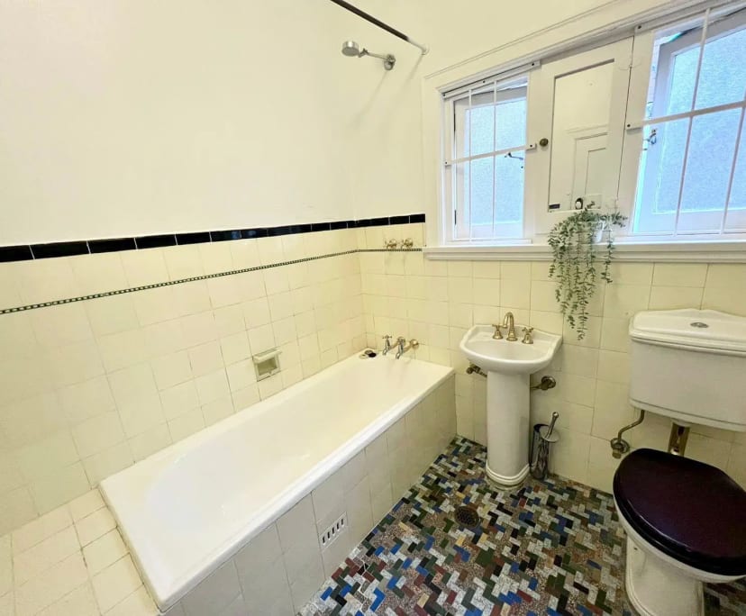 $750, Whole-property, 2 bathrooms, Ashfield NSW 2131