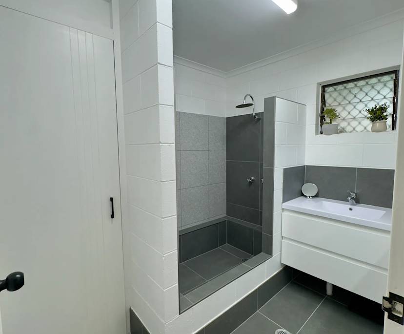 $330, Share-house, 3 bathrooms, Smithfield QLD 4878