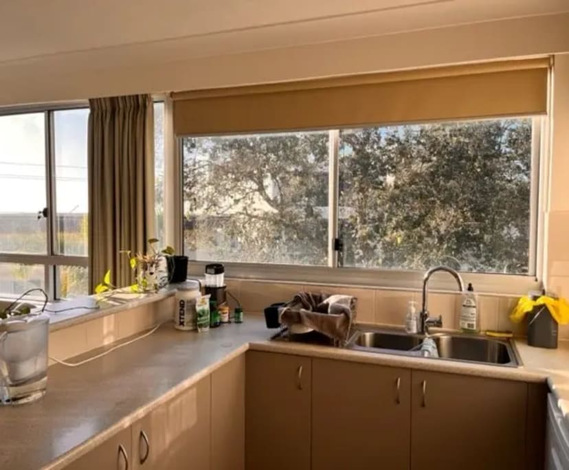 $350, Flatshare, 2 bathrooms, Mermaid Beach QLD 4218